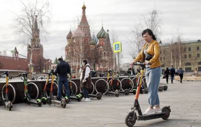 В России предложили приравнять велосипеды с мотором и электросамокаты к мопедам в ПДД