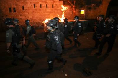 В Иерусалиме прошли ночные столкновения палестинцев и израильских силовиков