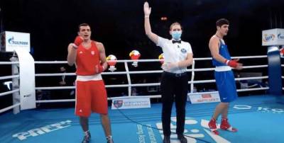 Переломил ход боя: украинский юниор одолел россиянина в финале чемпионата мира по боксу