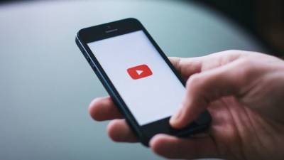 YouTube по просьбе Зеленского заблокировал каналы "неудобных" СМИ