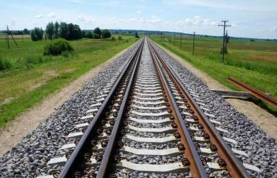 Почему России железнодорожная колея сделана шире, а в Европе более узкая