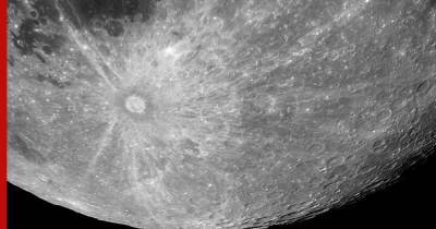 Ученые рассказали, когда стоит посмотреть на Луну с биноклем