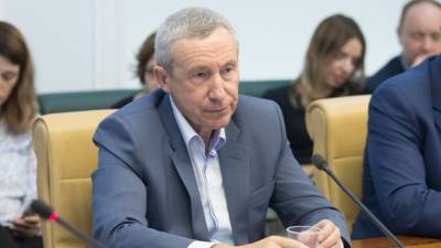 Сенатор Климов сравнил заявления Чехии с нападением муравья