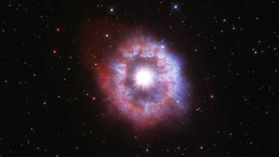 Телескоп "Хаббл" запечатлел момент разрушения звезды AG Киля