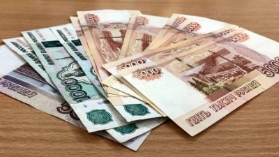 Некоторым россиянам выплатят майскую зарплату в конце апреля