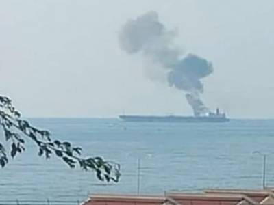 Вблизи Сирии произошел пожар на танкере после атаки беспилотника