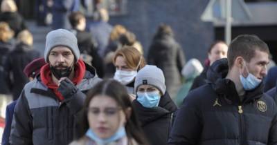 Где чаще всего инфицируются коронавирусом украинцы: озвучены места