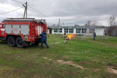 В Одоевском районе Тульской области спасатели провели тренировку по пожарной безопасности