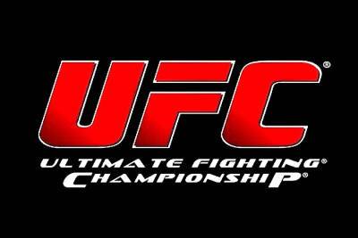 Чемпионка UFC Шевченко сделала традиционный ритуал после очередной защиты титула. ВИДЕО