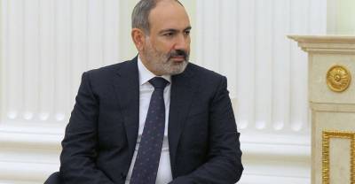 Пашинян уходит в отставку с поста премьера Армении
