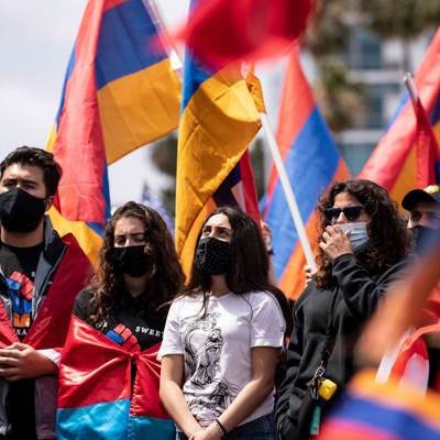 Жители США выразили поддержку признавшему геноцид армян Байдену
