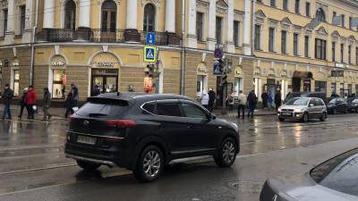 Синоптики предупредили о появлении гололедицы на дорогах Петербурга