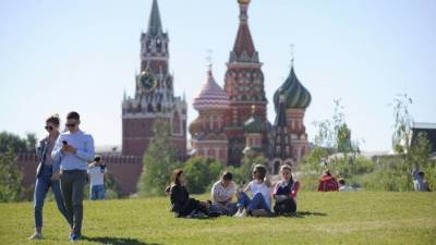 Влияние длинных майских выходных на экономику РФ оценили в РАН