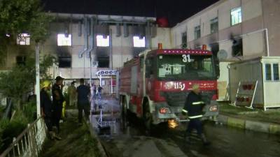 В результате пожара в больнице Багдада, где лечили больных коронавирусом, погибли 82 человека