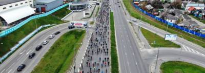 Более 700 гомельчан открыли сезон весенним велопробегом