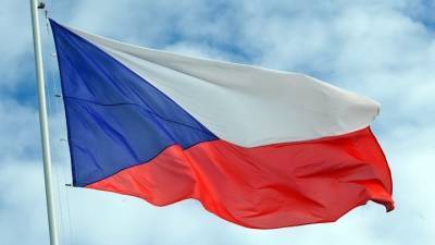Прага объявила завершившимся "взаимный каннибализм" с Москвой