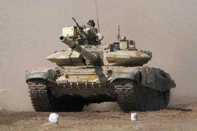 Военные Индии заявили о неэффективности российских Т-90 против китайских танков
