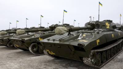 В ЛНР заявили о переброске свыше 40 танков ВСУ в Донбасс