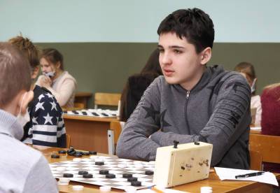"Приятно установить такой рекорд".13-летний гродненец Георгий Выдерко стал самым юным чемпионом страны в истории белорусских шашек