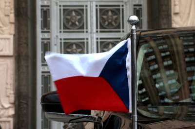 Президент Чехии призвал дождаться итогов расследования по взрывам в Врбетице