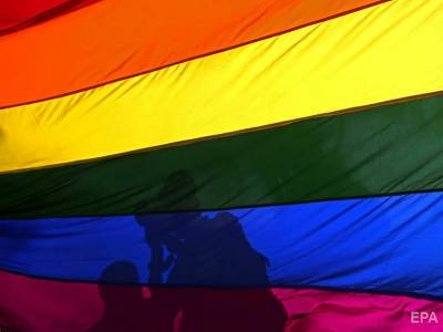 Госдепартамент США разрешил своим представительствам в мире вывесить в июне флаг ЛГБТ – СМИ