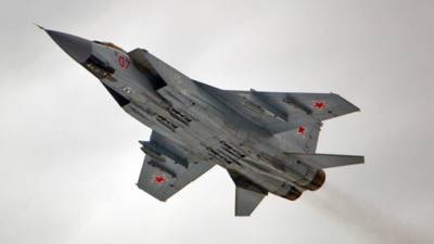 Россияне высмеяли "улепетывание" самолетов НАТО от истребителей МиГ-31