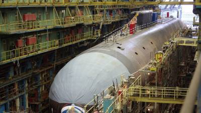 Главком ВМФ России проверил строительство атомных подлодок