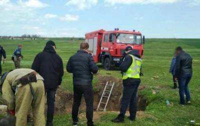 Тела четырех человек обнаружили в заброшенном колодце в Одесской области