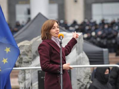 «Угроза свержения конституционного строя»: президент Молдовы созывает Совбез