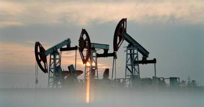 Рынку нефти предрекли колоссальный обвал из-за "зеленой" энергетики