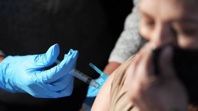 Свыше 5 млн американцев отказались от второй прививки от COVID-19