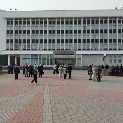 Неизвестные сообщили о «бомбе» в здании администрации Томской области