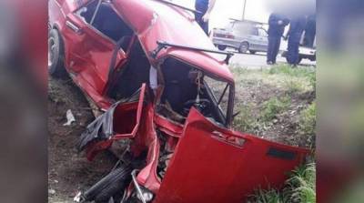 Два человека погибли и шестеро пострадали в ДТП с микроавтобусом на Кубани