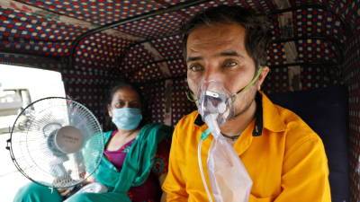 В Индии за сутки выявили более 350 тысяч случаев коронавируса