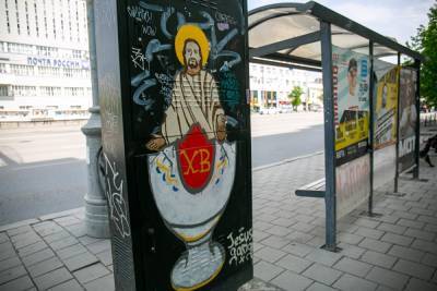 «Неряшливые рисунки». Глава Челябинска потребовала убрать граффити с трансформаторов