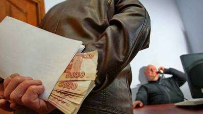 Астраханского бизнесмена осудят за коммерческий подкуп