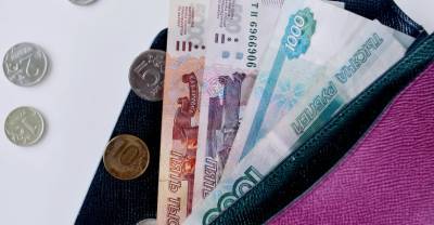 Россияне определили достаточный для достойной жизни доход