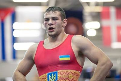 Cборная Украины по греко-римской борьбе выиграла три бронзовые медали на чемпионате Европы