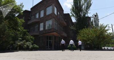 СНБ Армении задержала сотрудника Минобороны