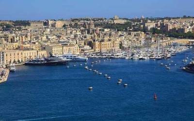 Михаилу Фридману приглянулся климат Мальты