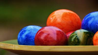 Священник объяснил, в какой день Страстной недели лучше всего красить яйца