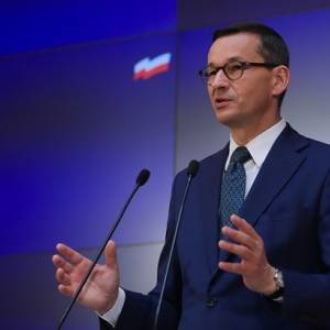 Польский премьер созывает экстренно заседание Вышеградской группы из-за РФ