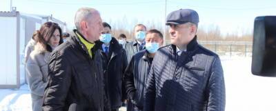 Депутаты осмотрели отремонтированную школу и новые КОСы в Локосово