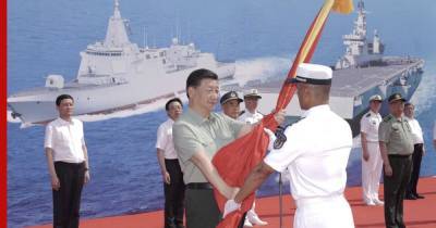 Китайский флот получил три больших корабля в один день