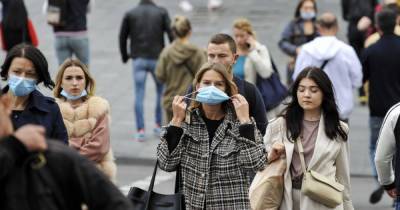 В Украине количество больных коронавирусом людей превысило 2 миллиона