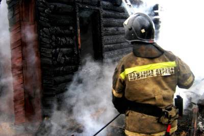 Два человека погибли при пожаре в дачном доме в Чебоксарах