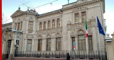 Сотрудника посольства Италии решено выслать из России