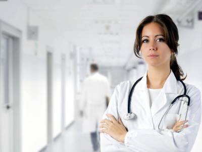 Слишком платная медицина: как бы не закончились врачи