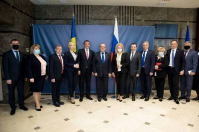 Депутаты-единороссы в Молдавии поддержали партнеров Додона по парламенту