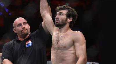 Боец Магомедшарипов исключен из рейтинга полулегковесов UFC